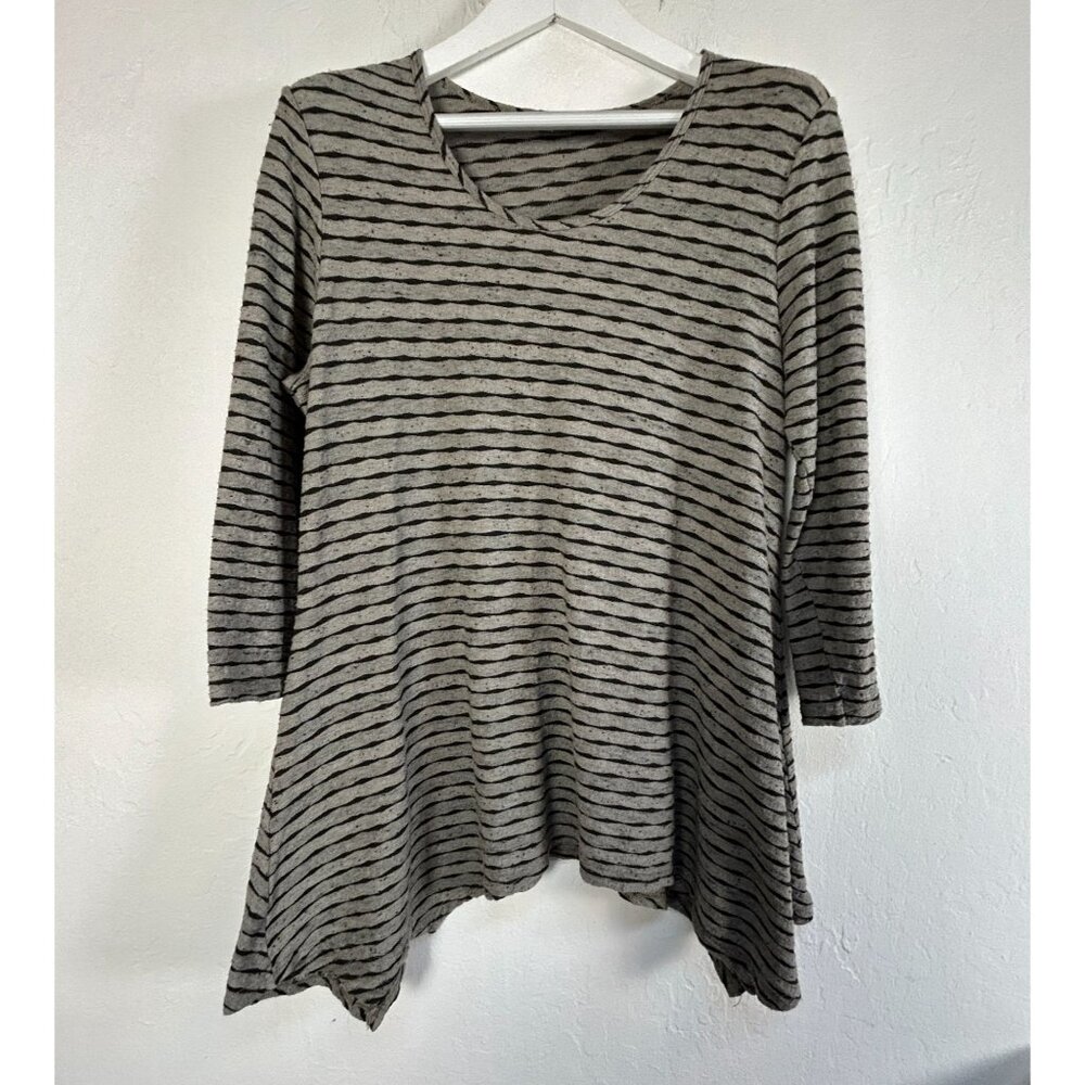 Tianello Womens XL Gray Black Striped Asbury Tunic Top 3/4 Sleeves Sharkbite Hem